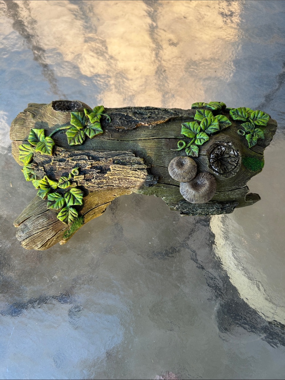 Kritterz Resin Reptile Log Cave